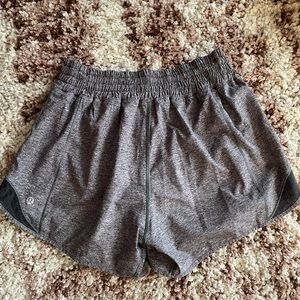 Lulu lemon hotty hot short